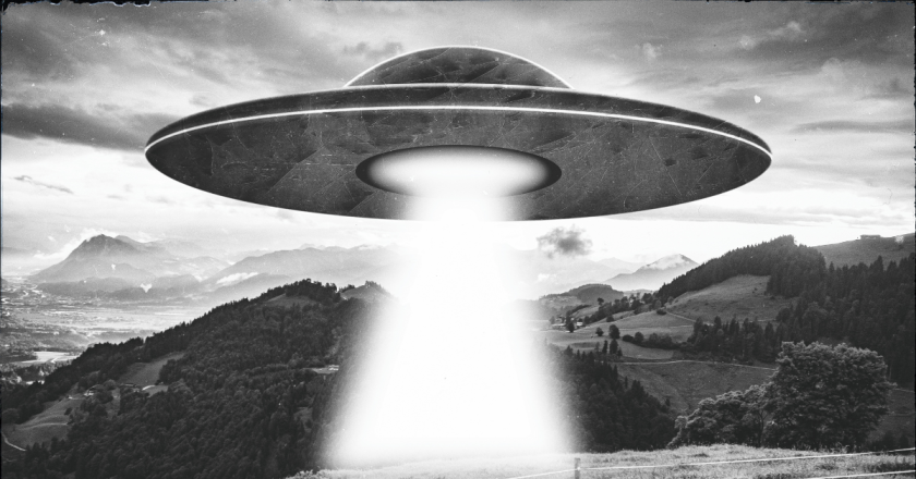A UFO at Red Rocks? Employees say disc-shaped object appeared in sky, then vanished