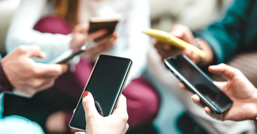 Colorado bill looks to limit student cell phone usage during school