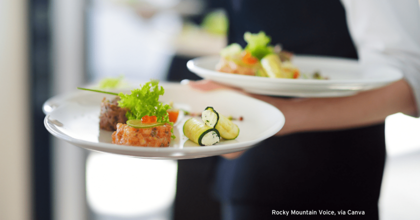 Proposed Colorado law would cut base wages for Denver’s tipped employees